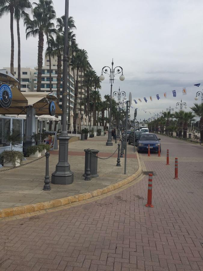 Nautilus Tourist Apartments Larnaca Exterior foto